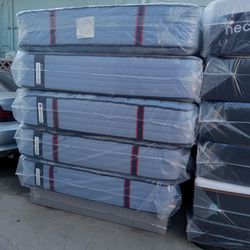 Sealy Posturepedic Pro 14-in Firm Queen Innerspring Mattress

Brand new Mattress