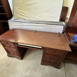 Solid Wood Desk W Hutch