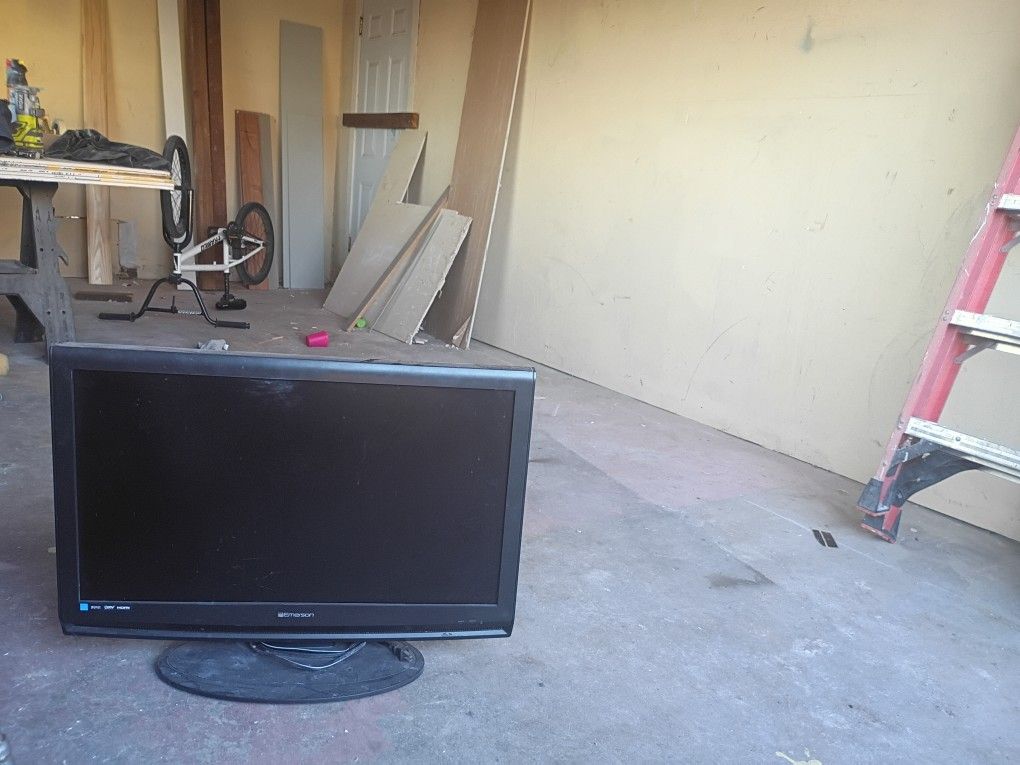 TV