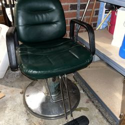 Stylist/Barber Chair