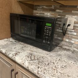 Microwave Black 