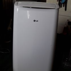 LG Model No LP1018WNR 10000 BTU 115V Portable Air Conditioner
