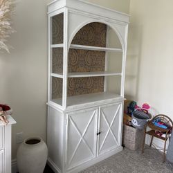 Bookcase/ Furniture/ Shelf 