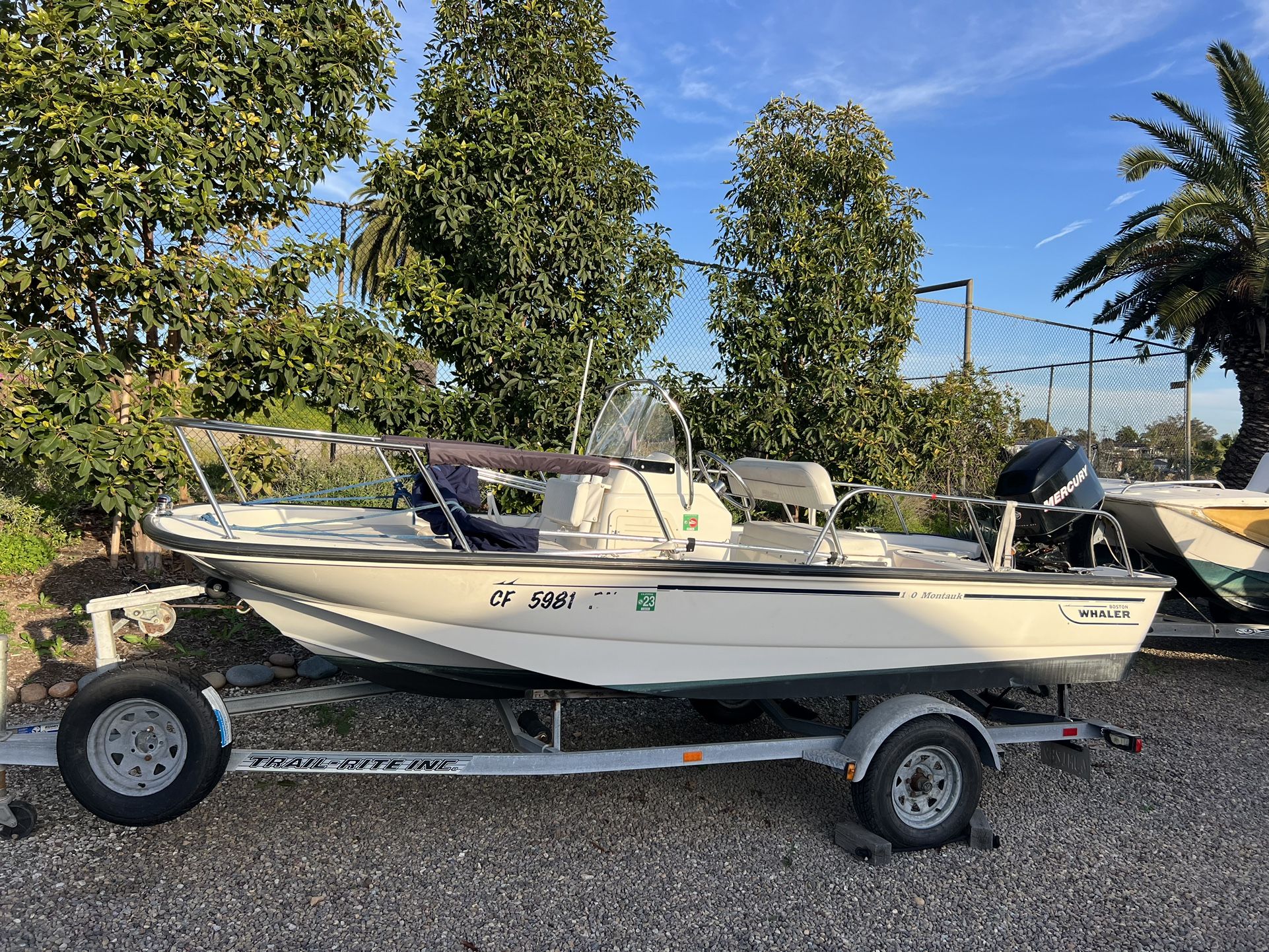 Boston Whaler 15 Center Console 