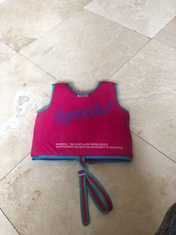 Speedo Kids Girls life vest size 2-4 swim