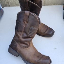 Size 10 D Ariat Work Boots Soft Toe 