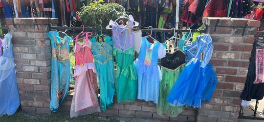 Halloween 🎃 costumes. Not Free