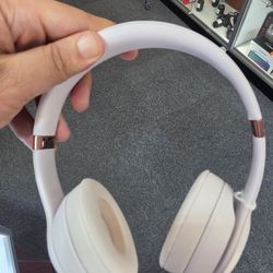 Beats Solo 4. ASK FOR RYAN. #4419-2228110259-01