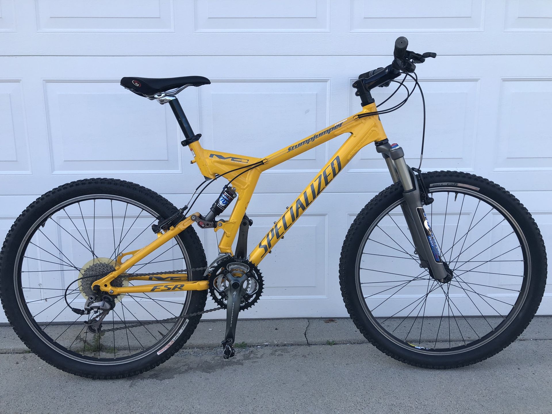 Specialized Stumpjumper Comp M4 FSR full suspension mountain bike