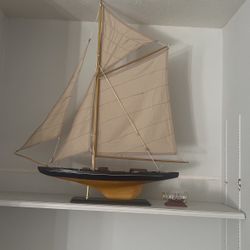 Antique Boat 