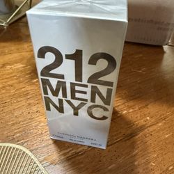 212 Carolina Herrera