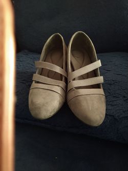 Women's shoes