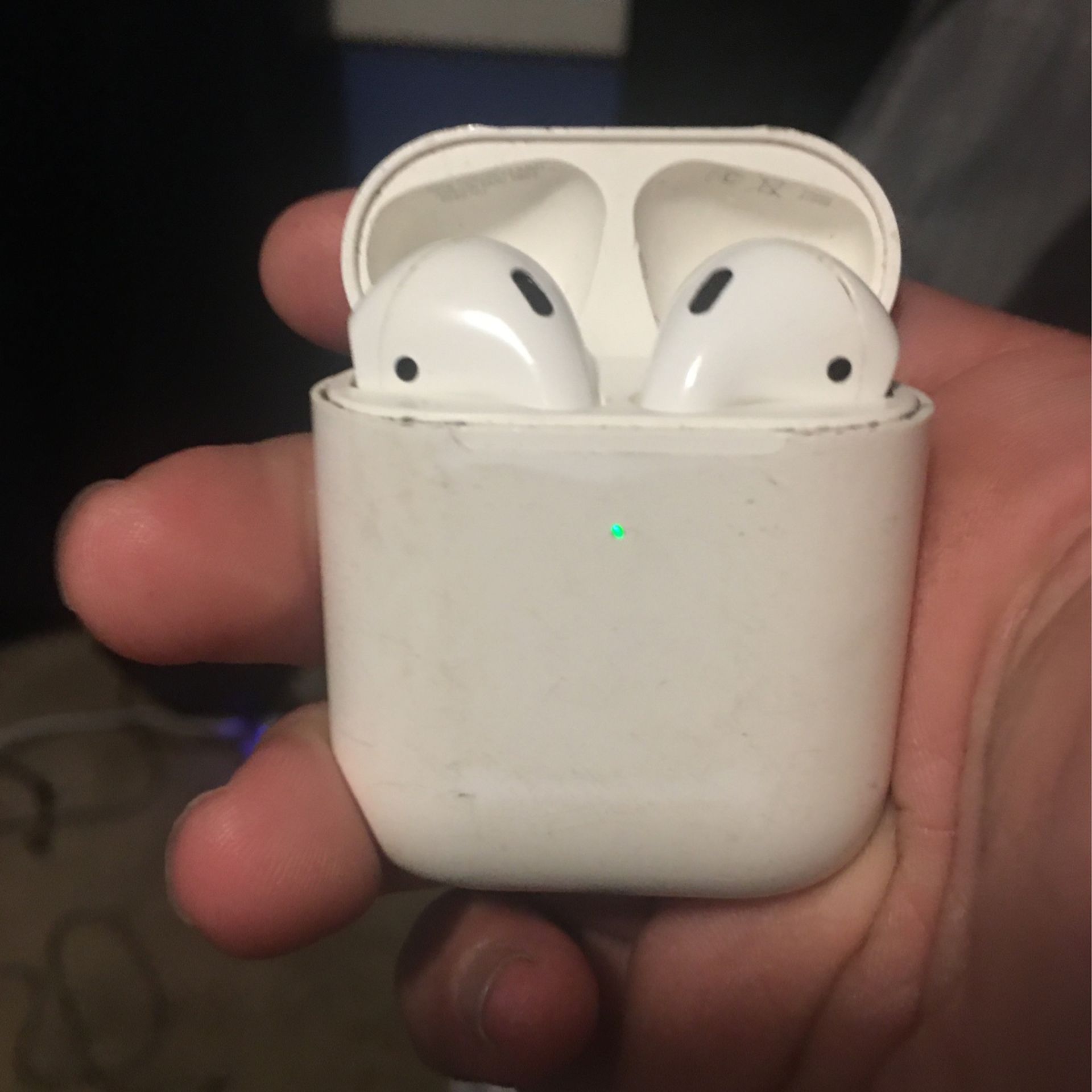 AirPods 