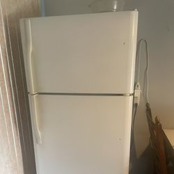 WHITE Refrigerator 