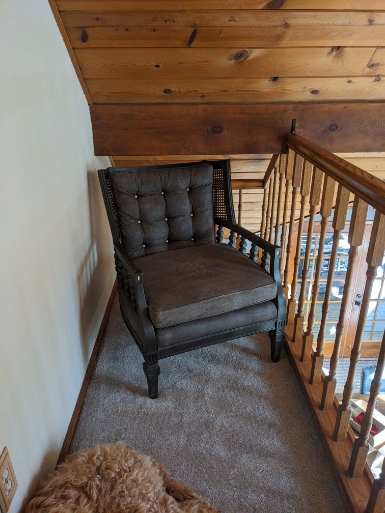 Brown Side Chair With Cane Siding