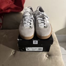 Adidas City Cup Size 8,5