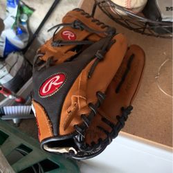 Rawlings Baseball Glove 