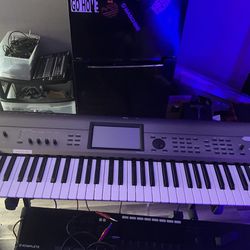 KORG Krome  Ex Synthesizer Keyboard 