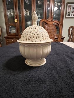 Lenox large candle