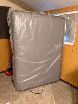 Full/Queen Size Box Spring in Plastic Wrap