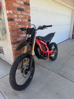 surron ultra bee 2025