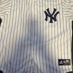 Brand New XL MLB Derek Jeter Jersey 