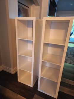 2 qty 4 cube shelves