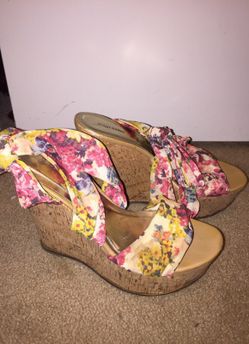 Spring wedges