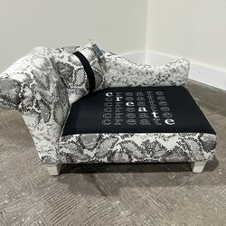 ** NEW Pet sofa / Chaise Lounge **