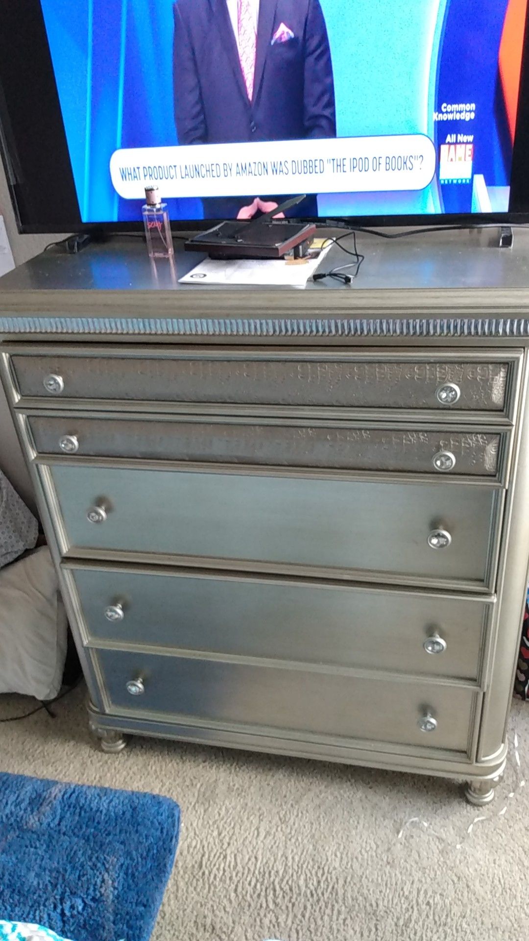 Grey Dresser With Diamonds Down The Side In Perfect Condition