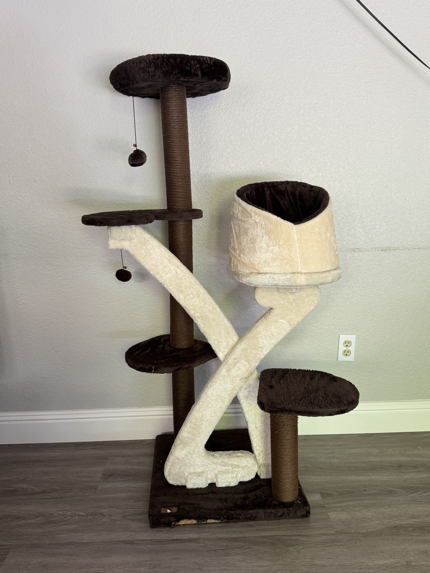 Large Cat Tower