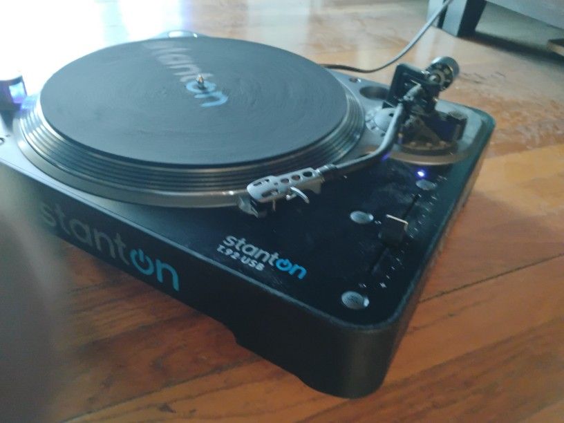 Stanton T,92 USB Record Player