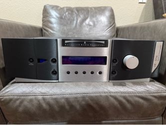 BAT VK51SE tube preamplifier