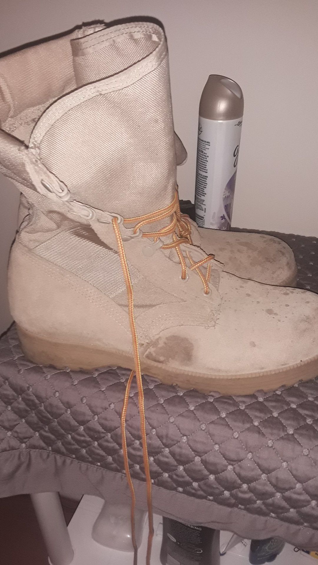 Men's work boots