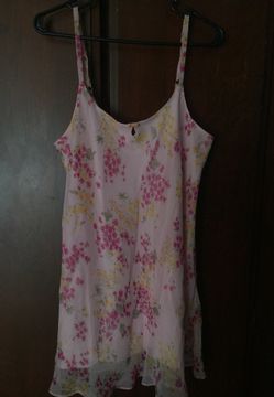 Lord & Taylor Chemise