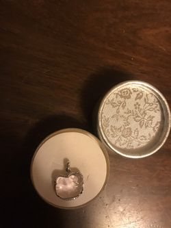 Hello kitty pendant