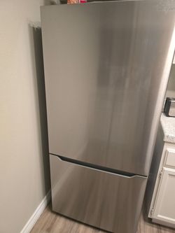 Insignia Refrigerator