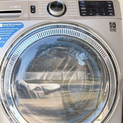 5.0 cu.ft. Smart Front Load Washer in Carbon Graphite with Steam, UltraFresh Vent System, and Microban Technology