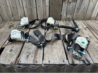 2011-2015 Hyundai Sonata seat belts