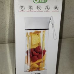 PORTABLE BLENDER 