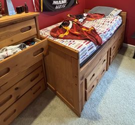 Kids Bedroom Furniture Set , Lots Of Storage