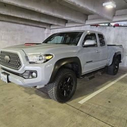 2018 Tacoma TRD Sport loaded
