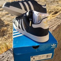 Adidas Superstars