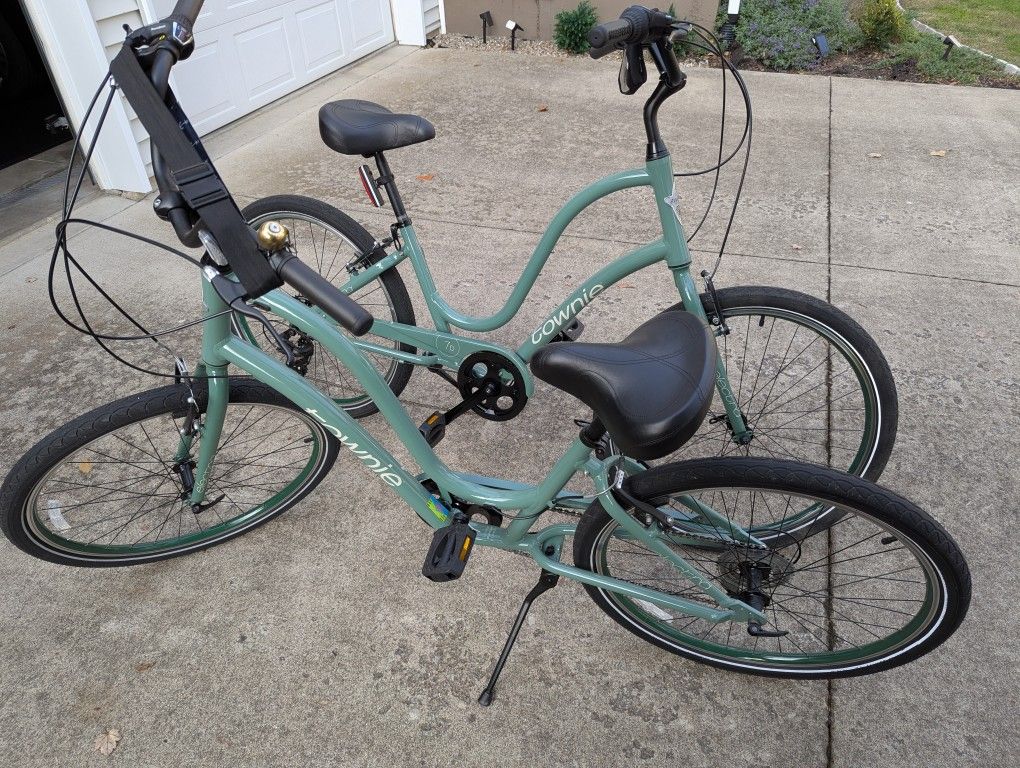Electra Cruiser Bikes -- Matching Pair (Near MINT CONDITION). Barely Ridden.  Downsizing.