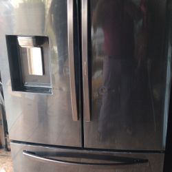 Samsung French Door Refrigerator 2020 Good Condition
