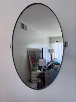 Oval mirror