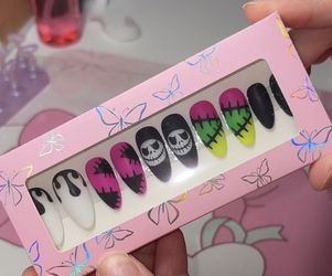 Custom Press On Nails 