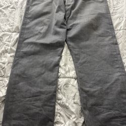 46x32 GREY LEVIS 501s