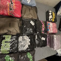 Sp5der & essential hoodies