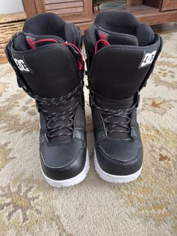 DC Snowboarding Boots